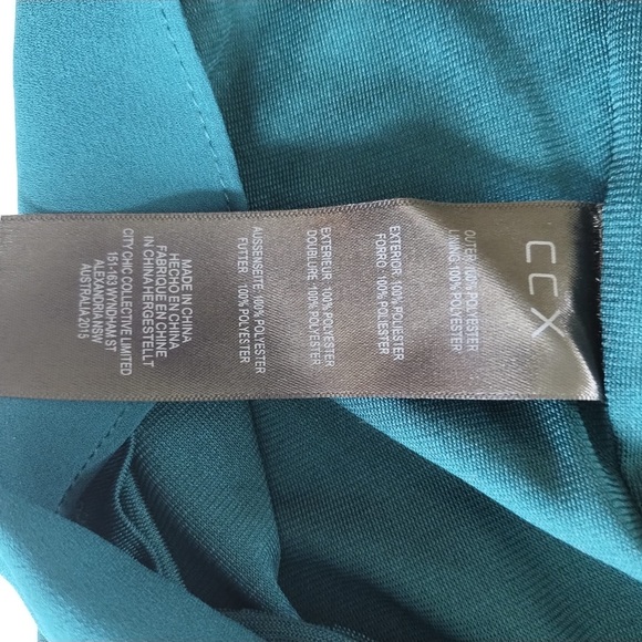 CITY CHIC ccx Long Sleeve Green V-neck Mini Dress Size 16 - Picture 7 of 11